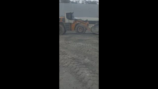 Imagem PÁ CARREGADEIRA L580C - LIEBHERR