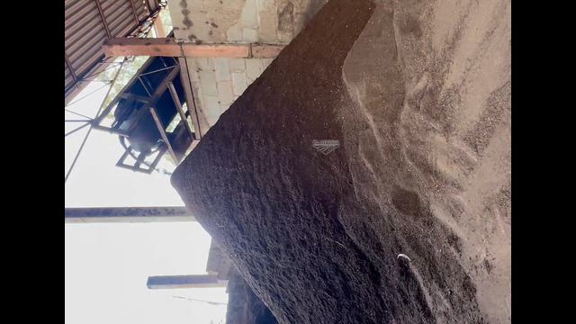 Imagem Composto Orgânico à base de esterco puro de galinha