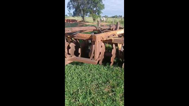 Imagem Grade aradora 14 discos