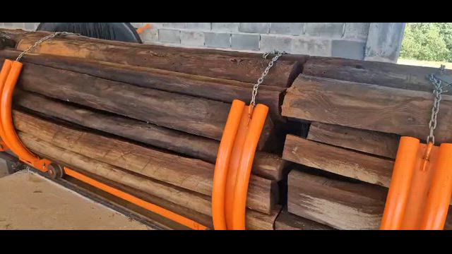 Imagem Madeira de Eucalipto Tratado – Alta Durabilidade