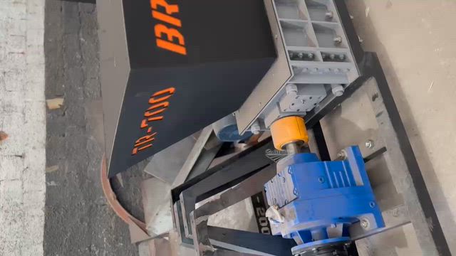 Imagem Triturador Shredder TR-700 com 2 Motores de 7,5 CV