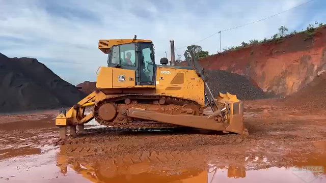 Imagem Trator de Esteira John Deere 850J 2017 com 14.300 Horas
