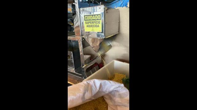 Imagem Extrusora de Soja 30kg/h - Alta Eficiência e Baixo Custo de Produção