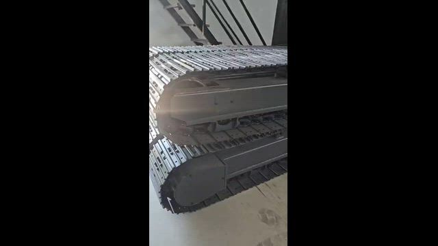 Imagem PAR DE ESTEIRAS DE FERRO - 10 TONELADAS