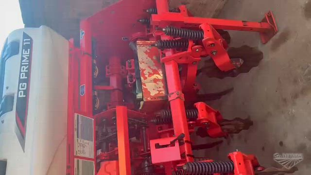 Imagem Plantadeira marca KHUN 11 linhas