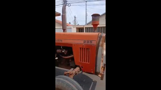 Imagem Trator Massey Ferguson 295