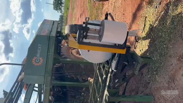 Imagem Enfardadora de Silagem