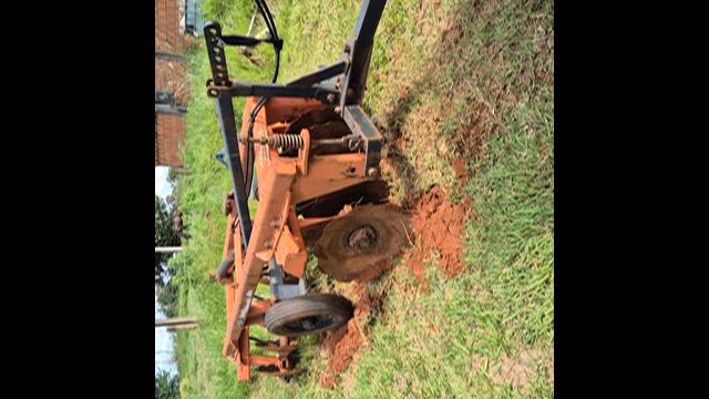 Imagem GRADE ARADORA BALDAN MODELO CRSG 14 DISCOS