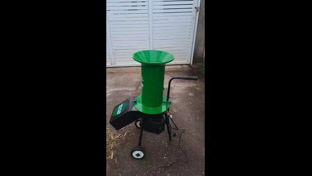 Imagem Triturador de resíduos/folhas/galhos da Trapp