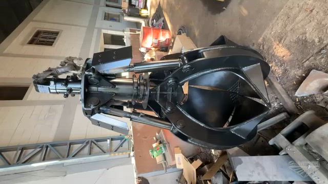 Imagem Garra Sucateira Hidráulica GS 500 – 0,50m³ | Alta Resistência | Pronta para Trabalho | R$ 90.000