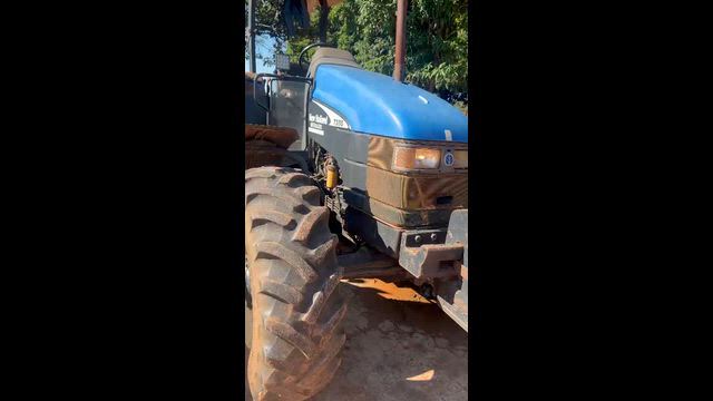 Imagem New Holland TS 110: Robustez, Economia e Alto Desempenho no Campo
