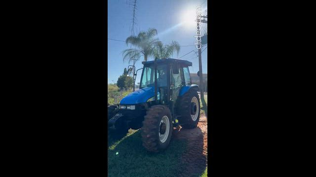 Imagem Trator New Holland TL 85 E CABINE ORIGINAL 4X4 ANO 2012