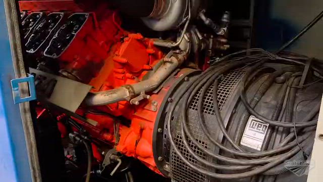 Imagem Vendo grupo gerador de energia Scania de 600 kva cabinado.