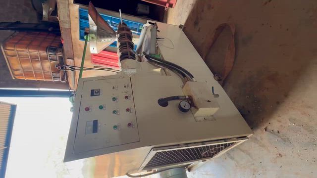 Imagem Oportunidade. Tenho duas extrusorasa venda uma  capacid500kg hora outra 200 kg hora ambas novas