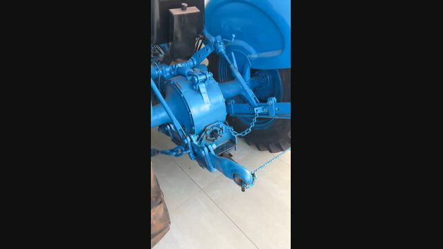 Imagem Trator Ford 8br