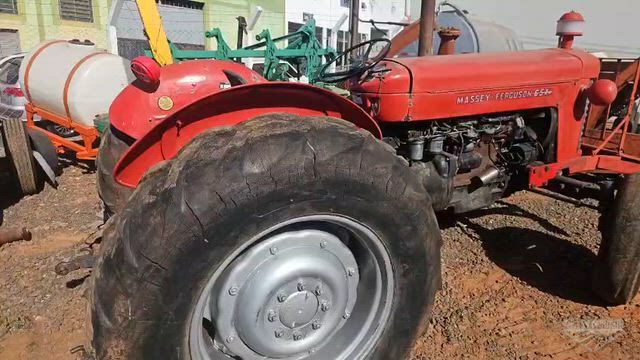 Imagem Trator Massey Ferguson MF 65x Ano 1971