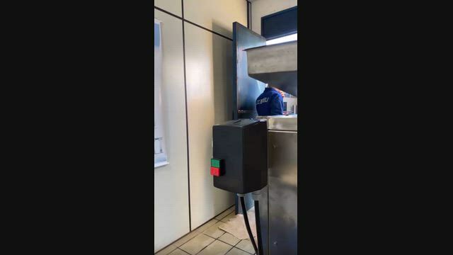 Imagem DESPOLPADEIRA DE FRUTAS 700 Kg