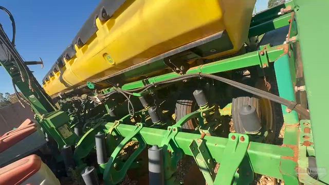 Imagem Plantadeira John Deere 2113 CCS Ano 2012
