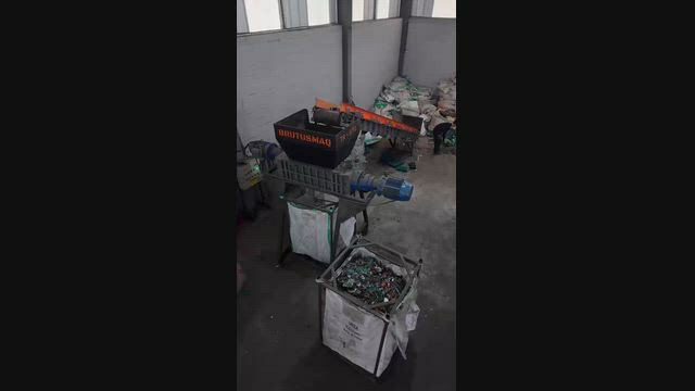 Imagem TRITURADOR SHREDDER PARA RESÍDUOS ELETRÔNICOS