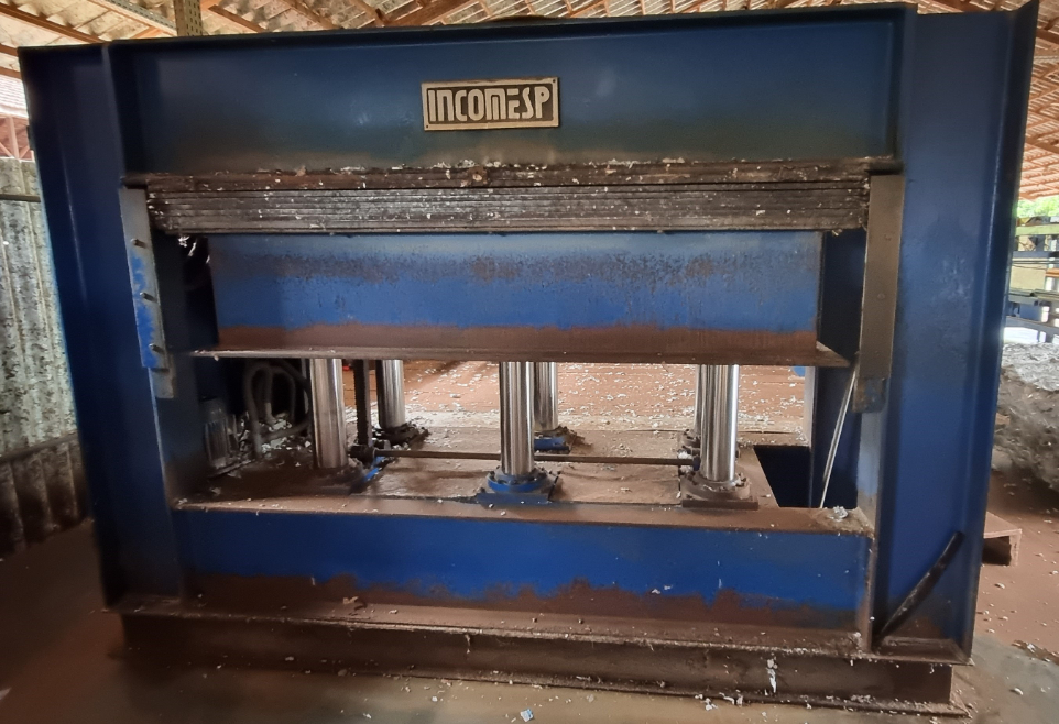 Mf Ghost Scan 71 Vf Industria Fazenda no Paraná | Preço Venda Compra - MF Rural