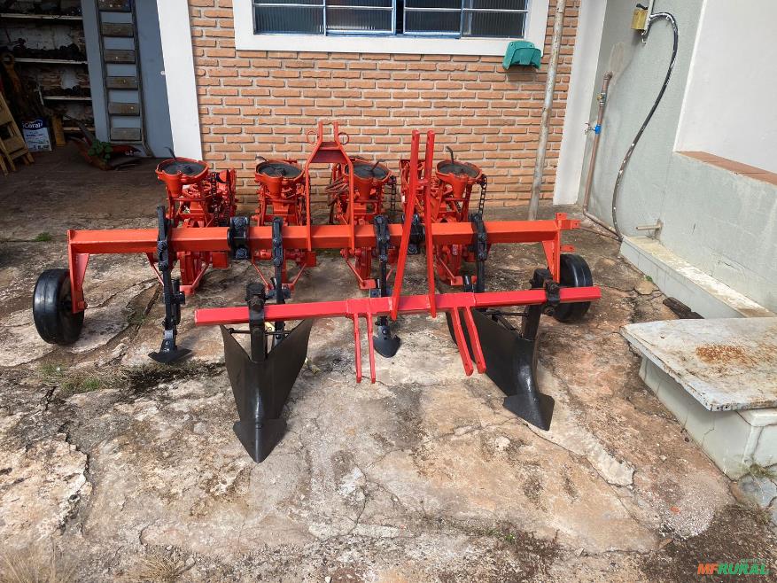Sulcador de 2 Linhas Lavrale em Araraquara SP à venda. Compre 768281