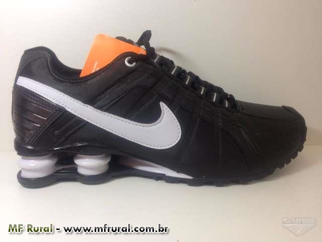 nike shox preto com branco