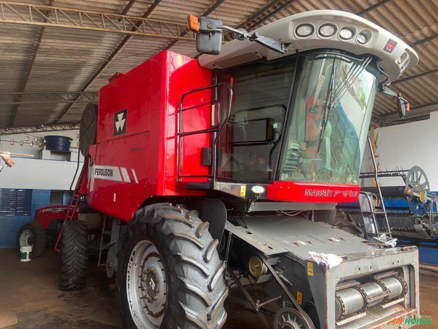 Colheitadeira Massey Ferguson 9790 em Rio Verde GO à venda. 659078