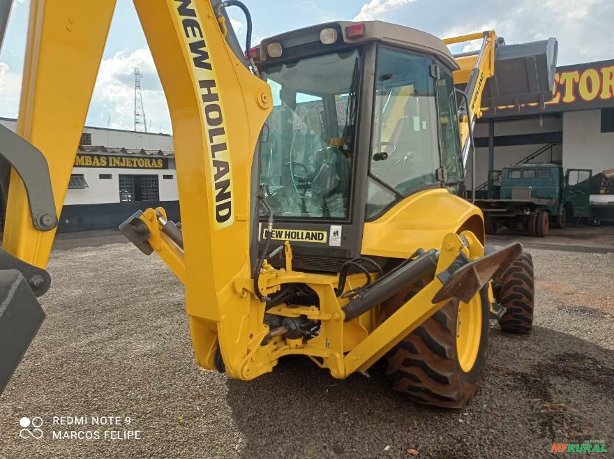Retroescavadeira New Holland B110b em Campo Grande MS à venda. 648532