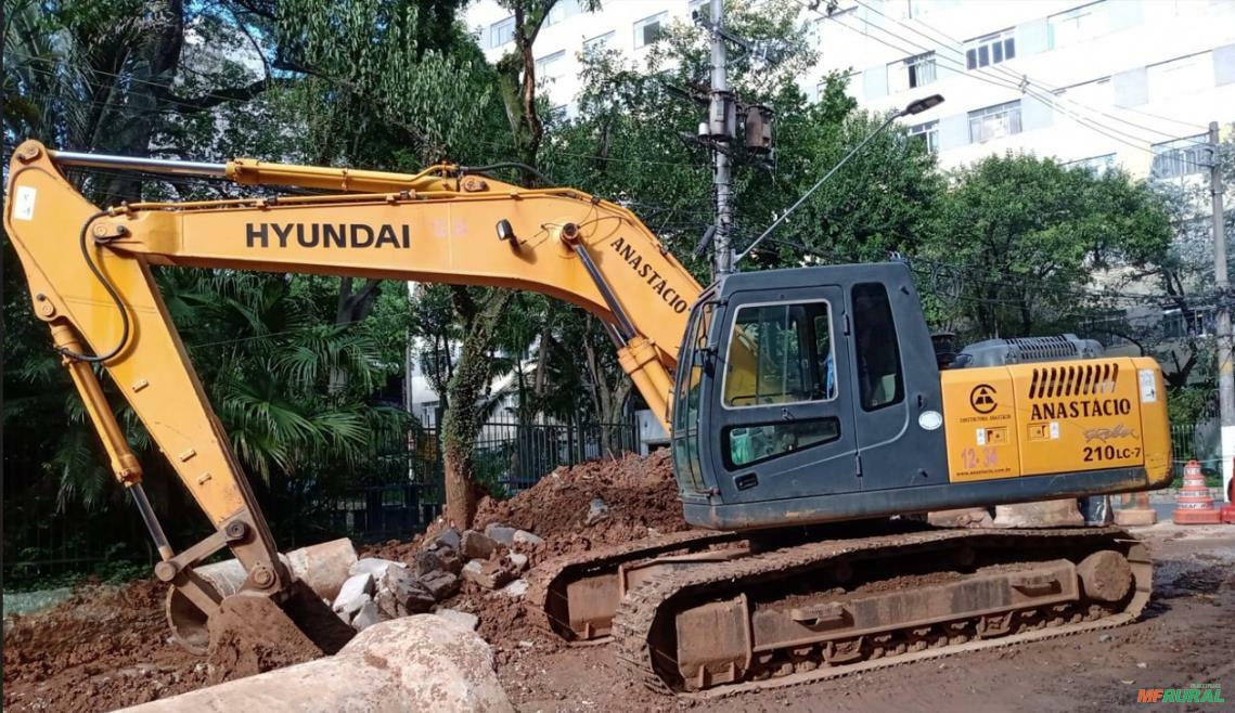 Escavadeira Hidráulica Hyundai Ano: 2012 12-34 R210lc em Osasco 855776