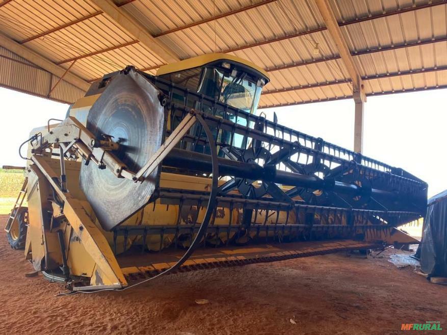 Colheitadeira New Holland Tc57 em Campo Novo do Parecis MT à 631971