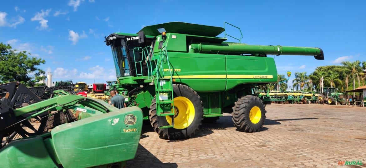 Colheitadeira John Deere - Modelo: Sts 9770 - Ano 2013 em 841074