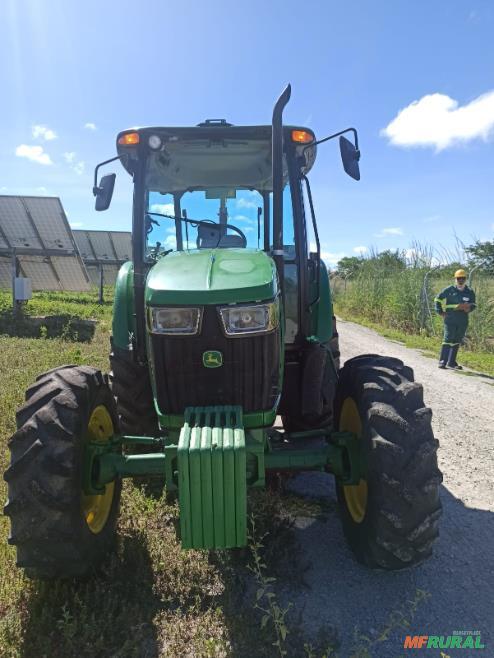 Trator John Deere 5090 na Bahia à venda com preço